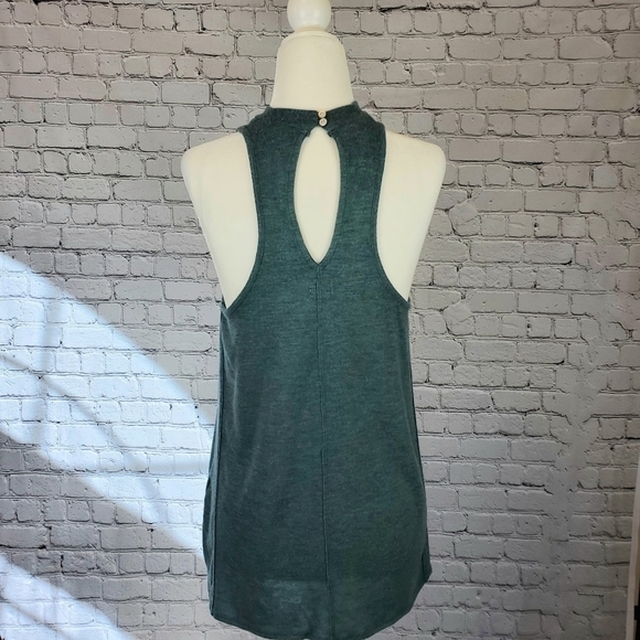 𝅺HOLLISTER Embellished Tank Top. sz. medium - Picture 6 of 7